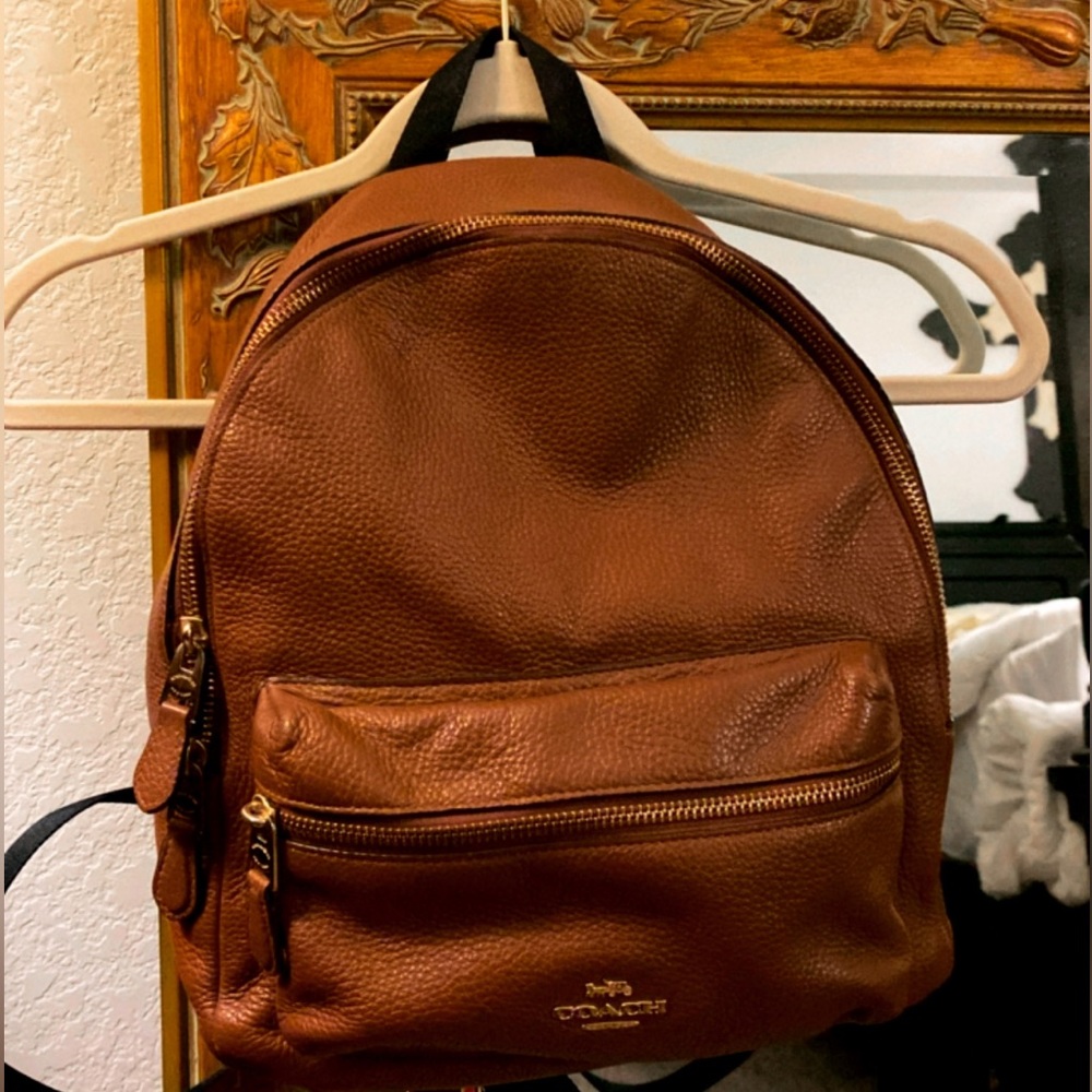 Gorgeous Chocolate brown women’s backpack Coach purse